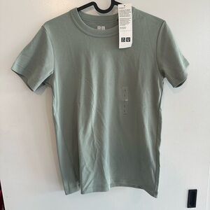 Uniqlo Short Sleeve Tee - Sage Green